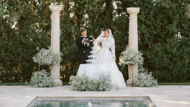 Event Planner: Amanda Costa Thompson. Photographer: Eline Jacobine. Bride, groom, champagne tower